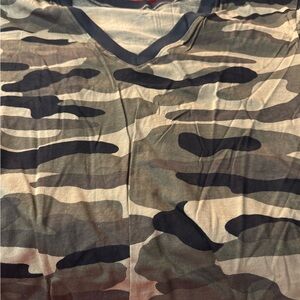 🎊 4/$20 Camouflage V-Neck T-Shirt